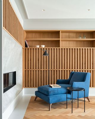 Timber panelling in the modernist apartment