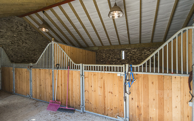 0717-0245-Truro-PolmennaFM-Stables.jpg