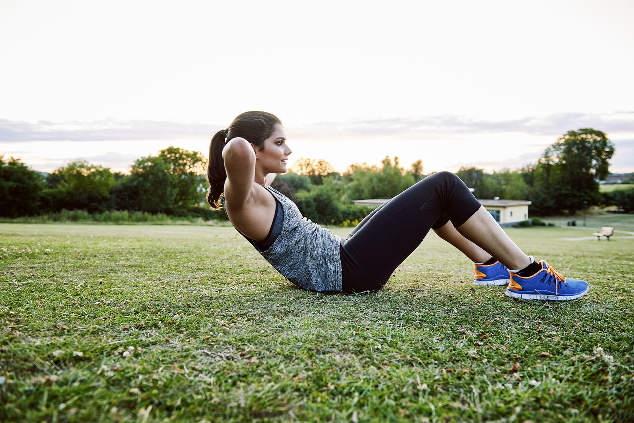 How to do ab crunches