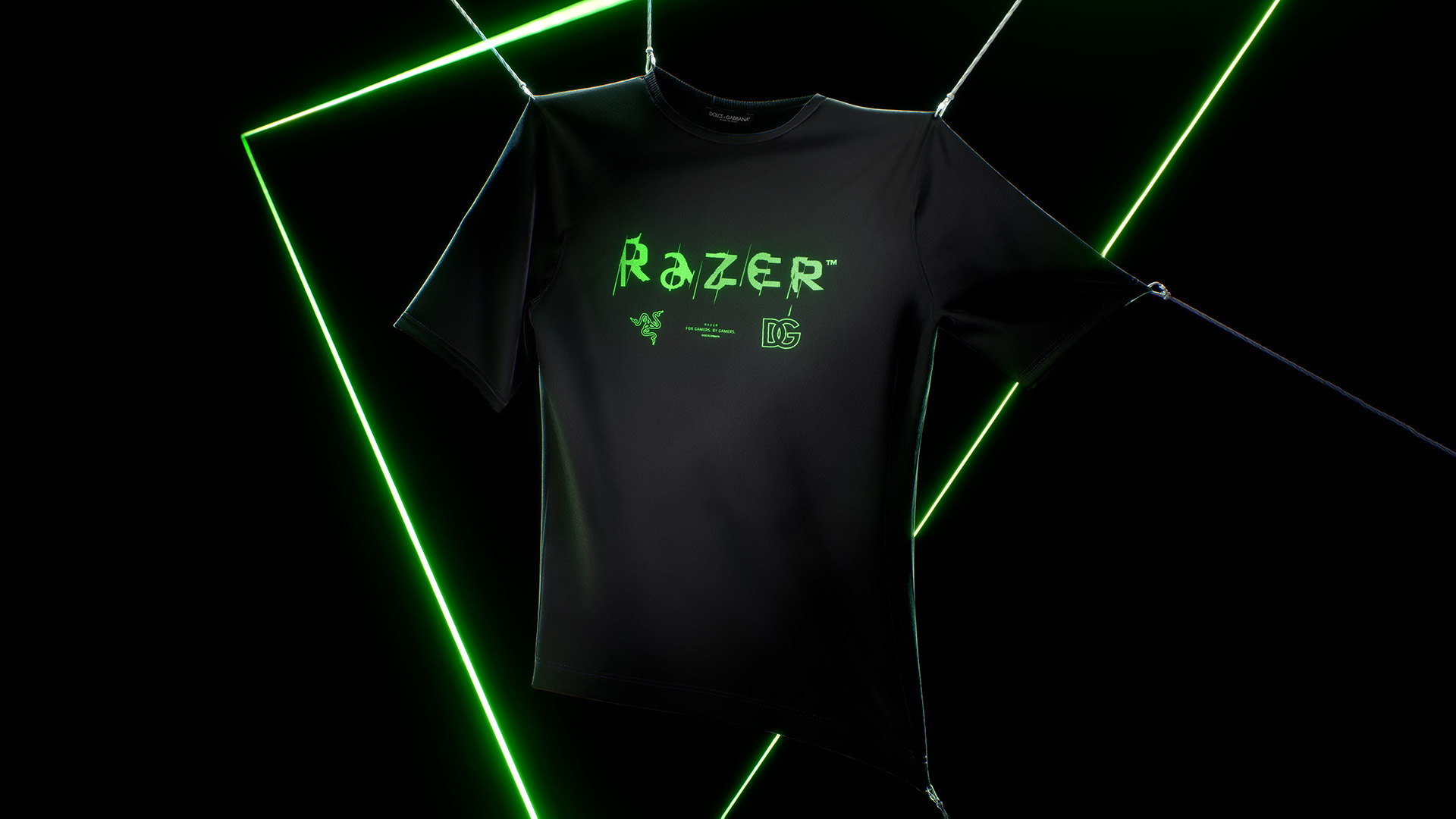 RazerCon 2023 announcement images with golden accessories.