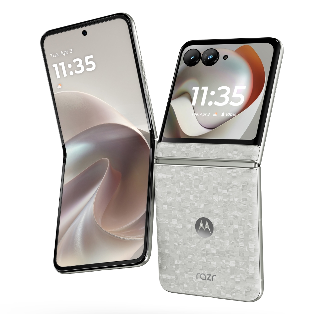 Motorola Razr 2026 render