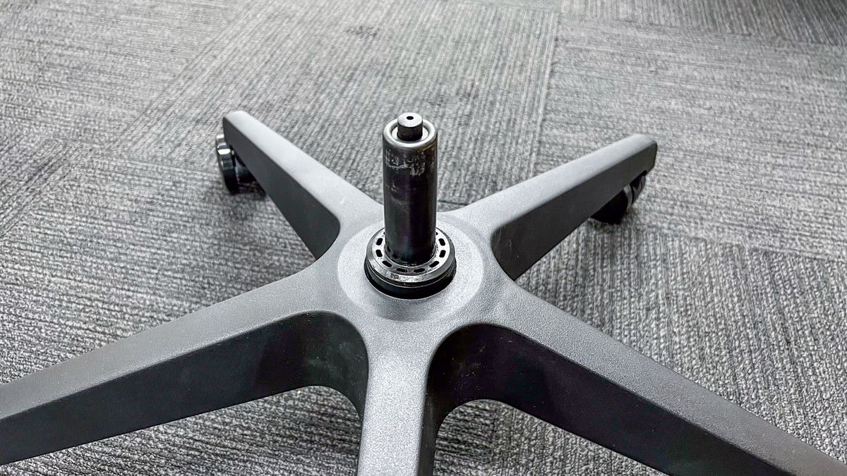 ErgoTune Joobie's five-caster base and pneumatic stem