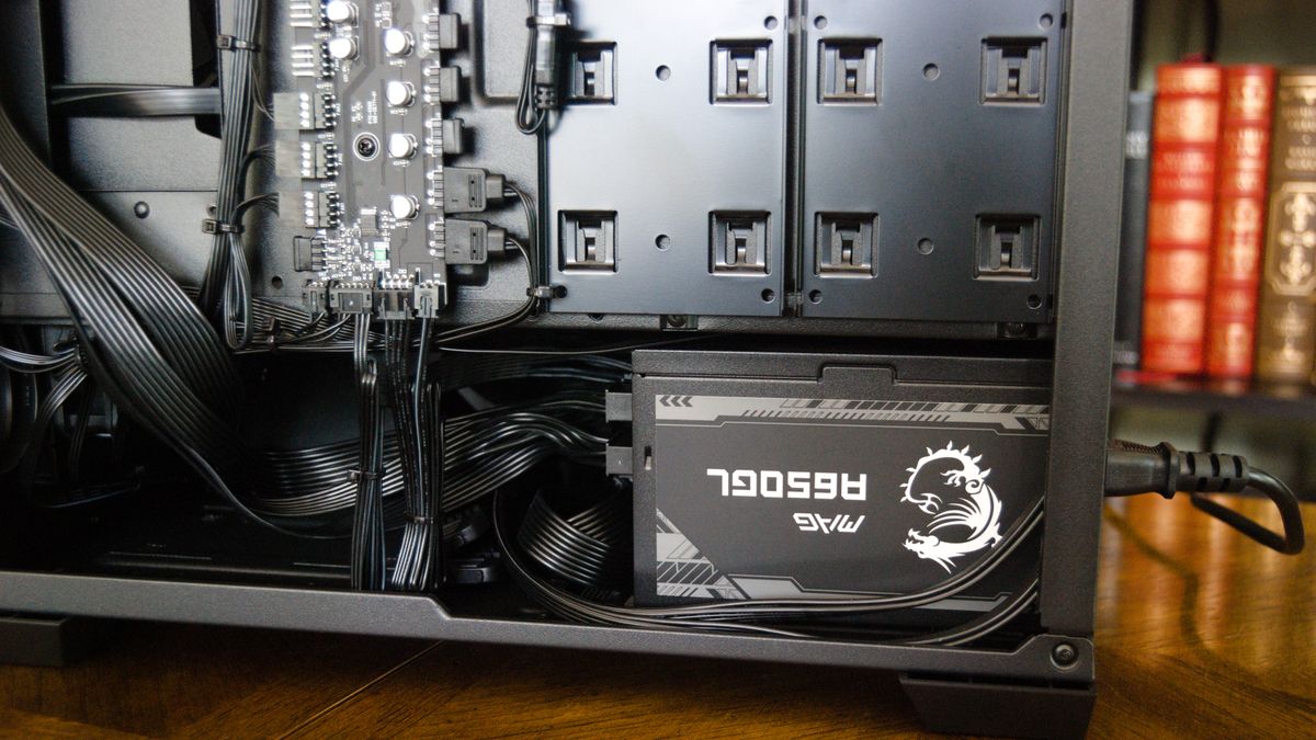 Maingear MG-1