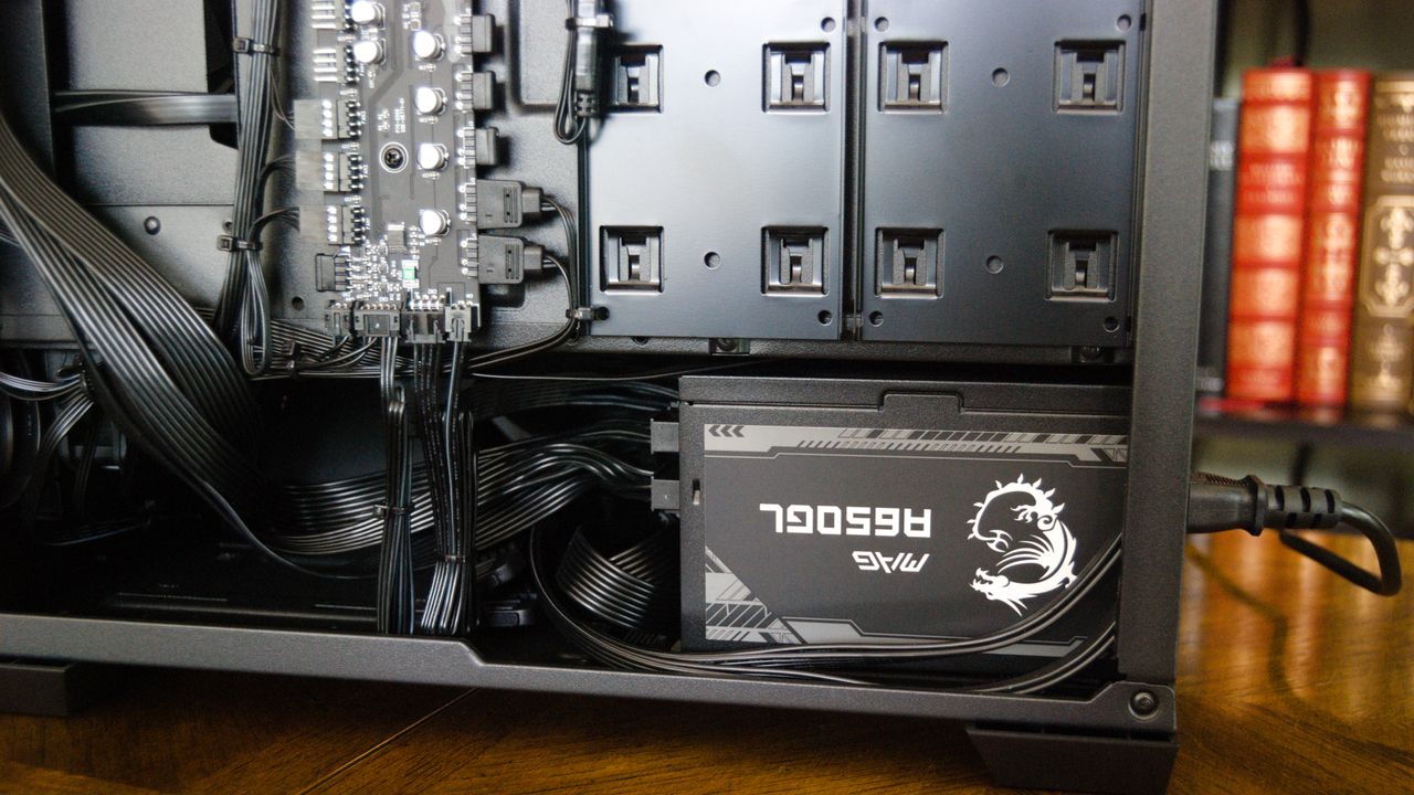 Maingear MG-1