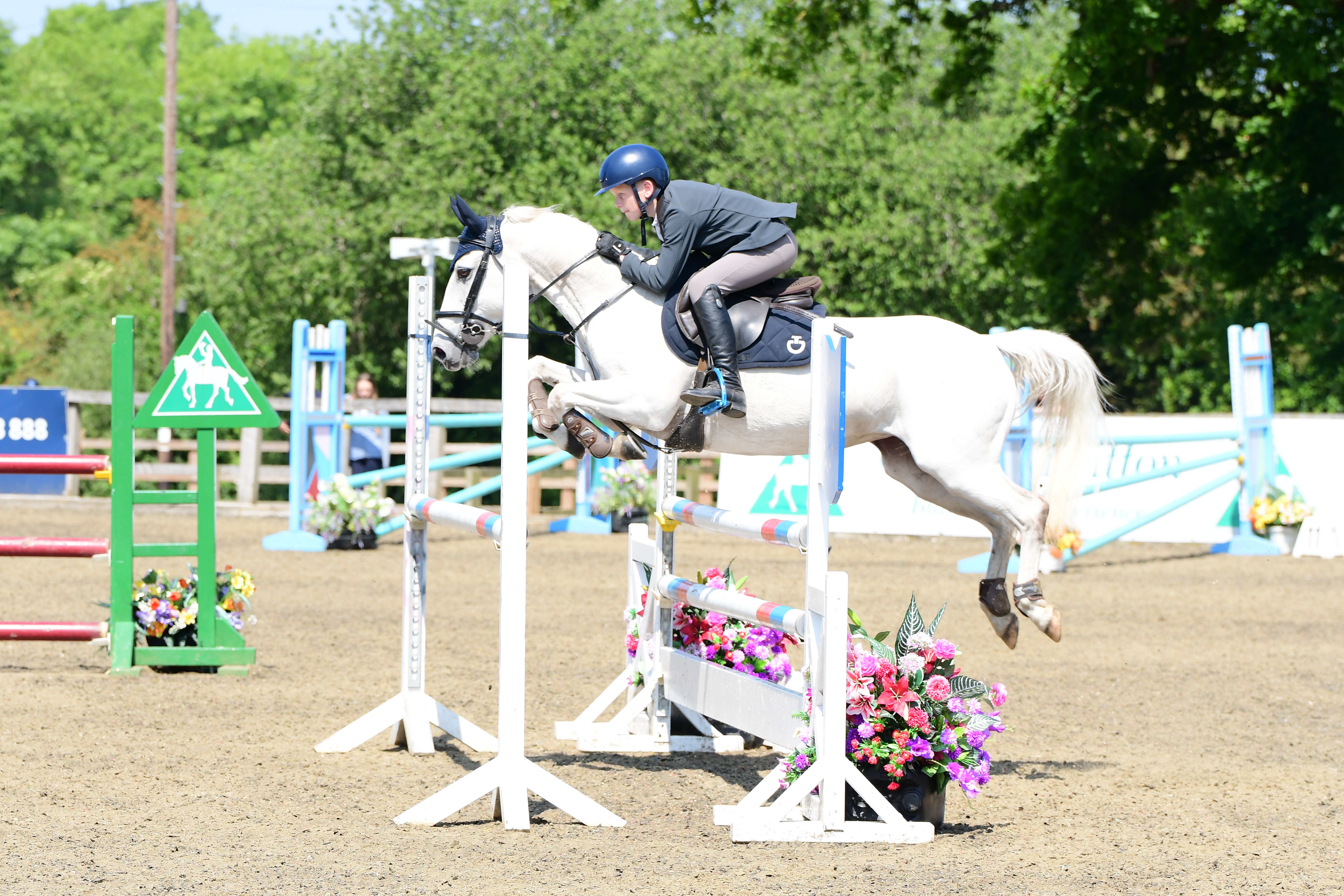 Zachary Bradshaw and Carrowvilla Izzy have qualified for the 128cm HOYS showjumping final 2023