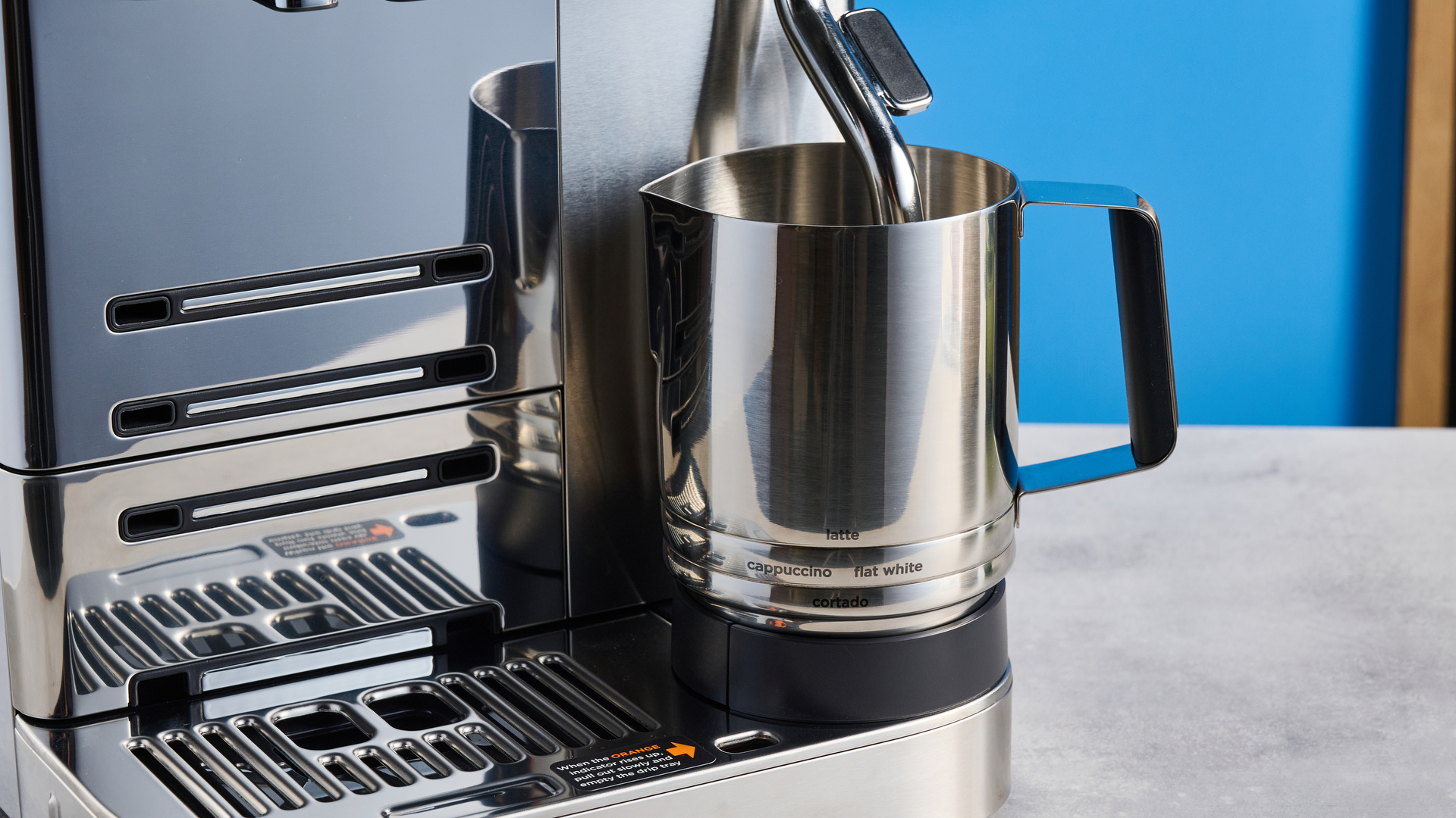 the ninja autobarista pro photographed with the blue tom's guide background
