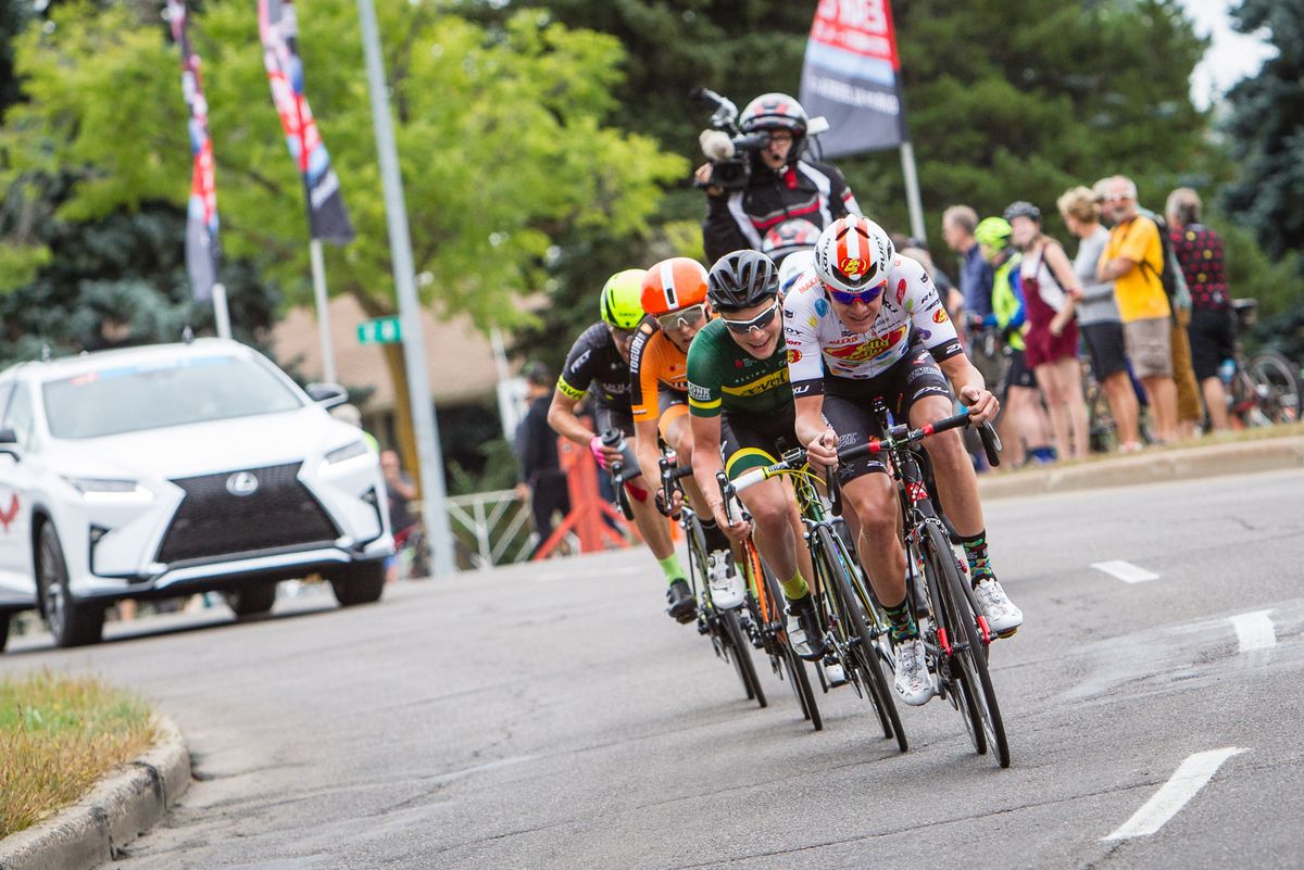 The breakaway turns onto the descent during the stage 3 loop