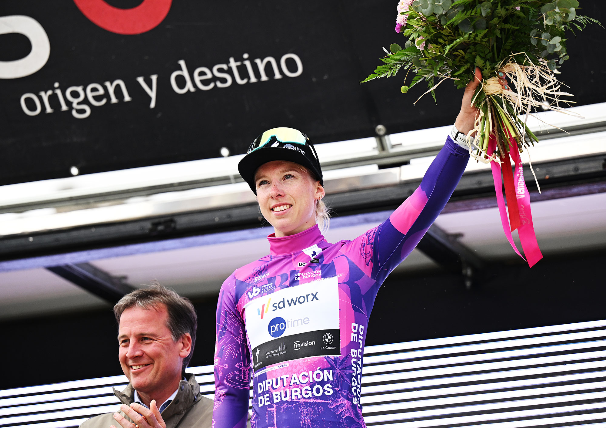 Wiebes on the final podium of the day after a perfect opening stage