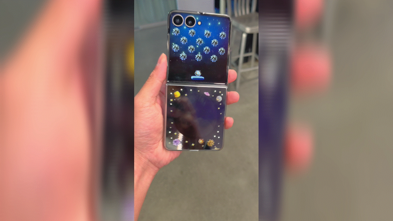 Samsung Galaxy Z Flip 8 Flipsuit case.