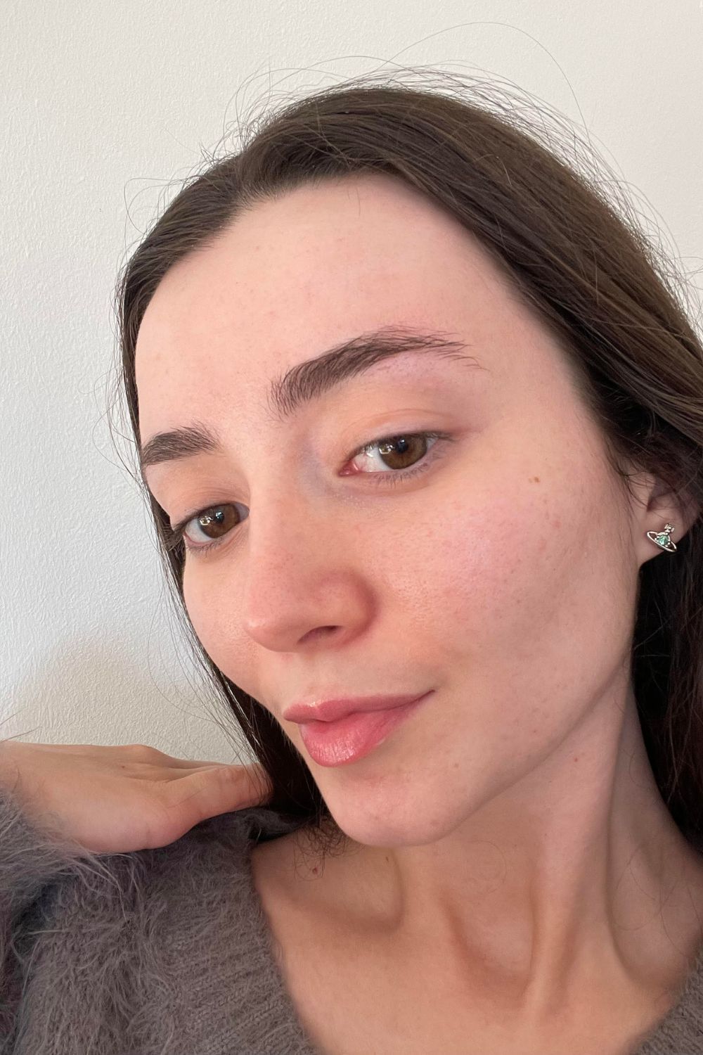 Fashion's Digest Trainee Writer, Dionne Brighton, before applying Giorgio Armani Luminous Silk Foundation