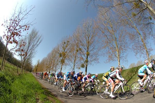 The peloton enjoyed lovely clear skies for the Amstel Gold Race
