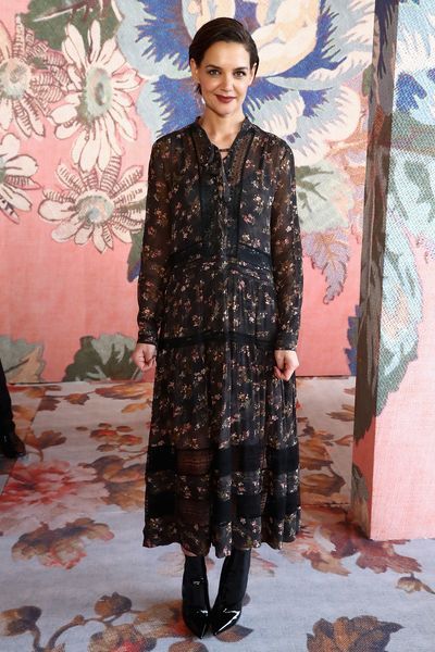 Clothing, Fashion, Brown, Fashion design, Dress, Fashion model, Footwear, Visual arts, Formal wear, Textile,