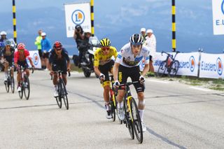 Tour de France 2021 - 108th Edition - 11th stage Sorgues - Malaucene 198,9 km - 07/07/2021 - Jonas Vingegaard (DEN - Jumbo - Visma) - Tadej Pogacar (SLO - UAE Team Emirates) - photo Luca Bettini/BettiniPhotoÂ©2021