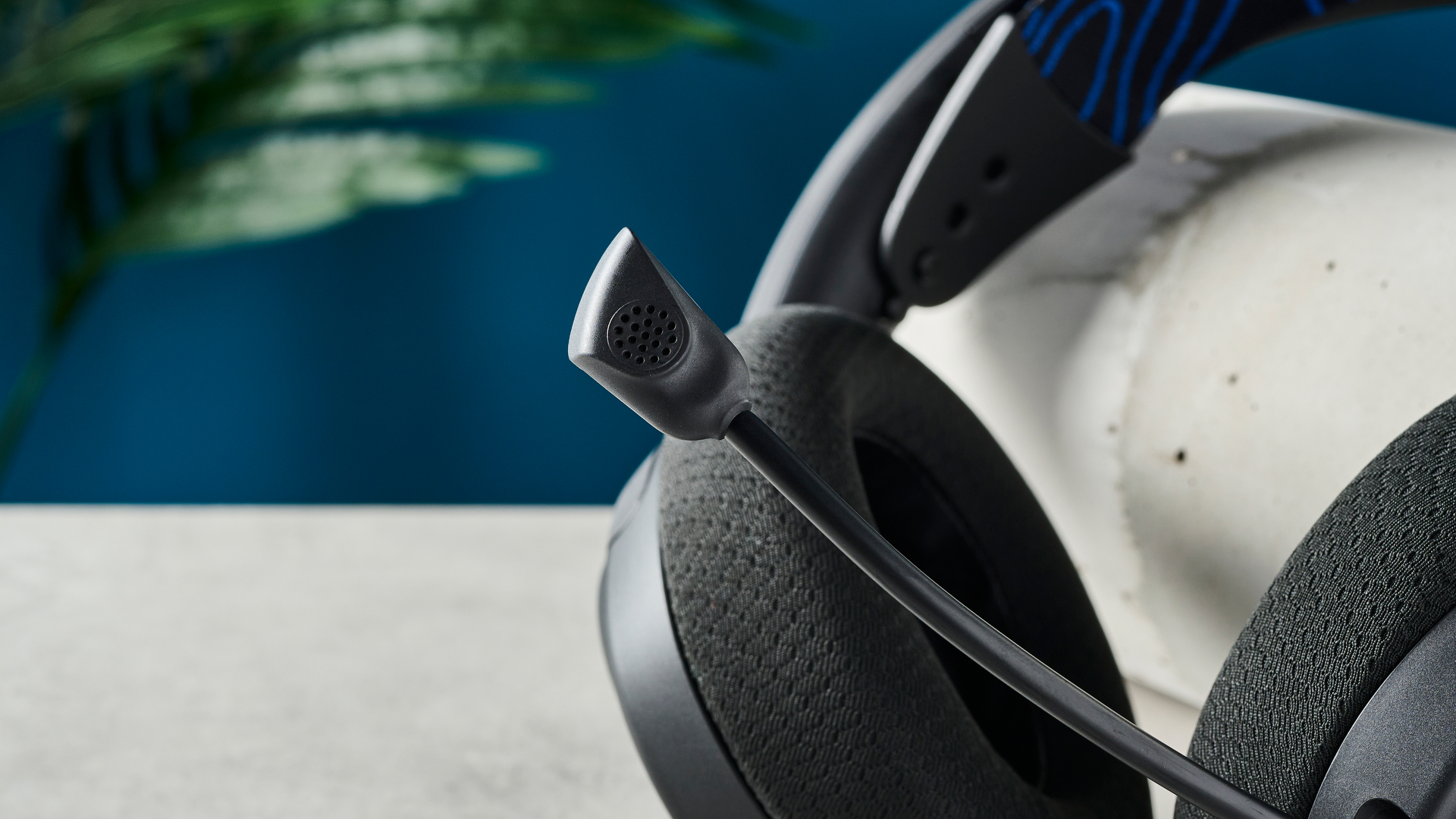 A black SteelSeries Arctis Nova 5P wireless gaming headset