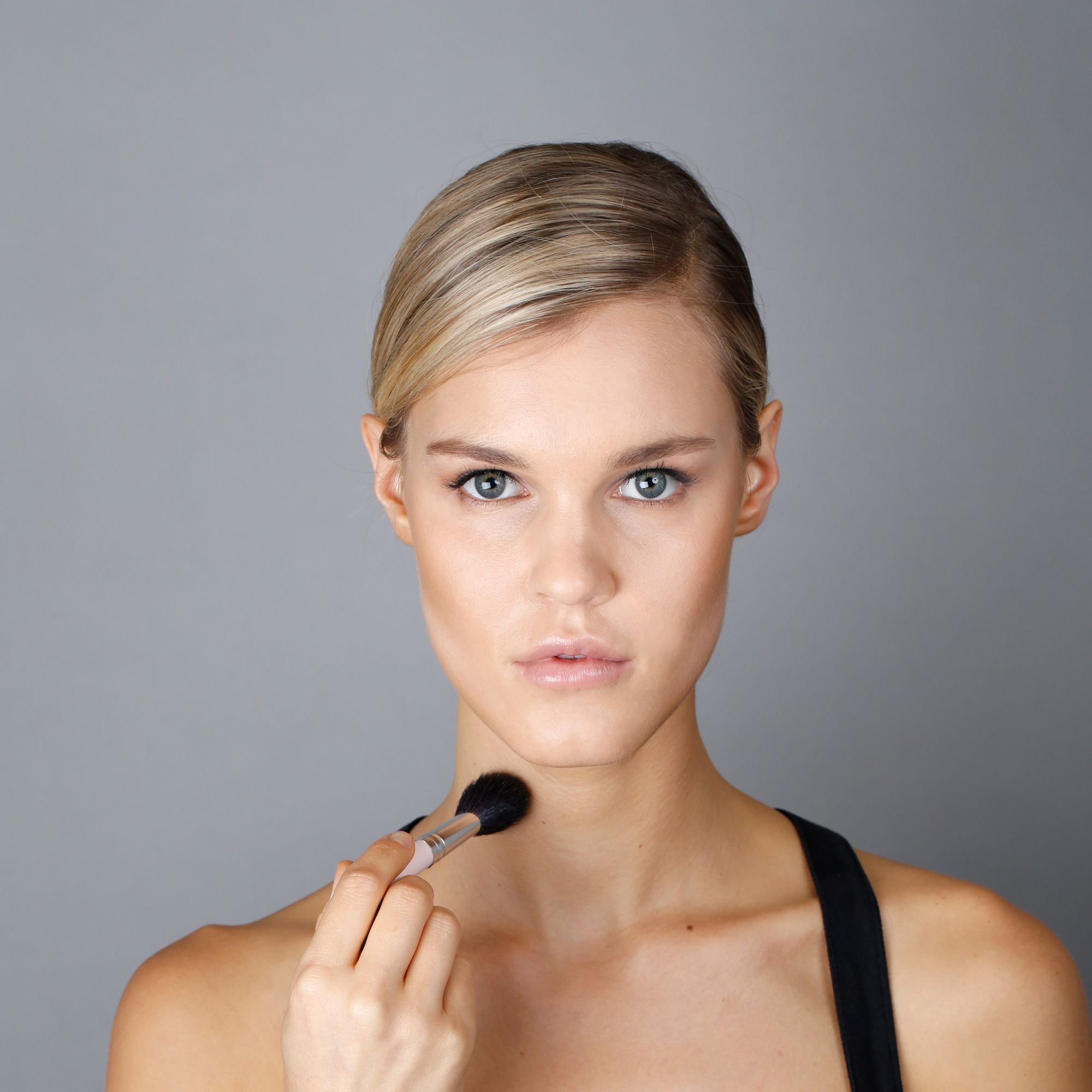Does Contour BEFORE Foundation REALLY work?