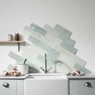kitchen backsplash ideas with zig zag tiles