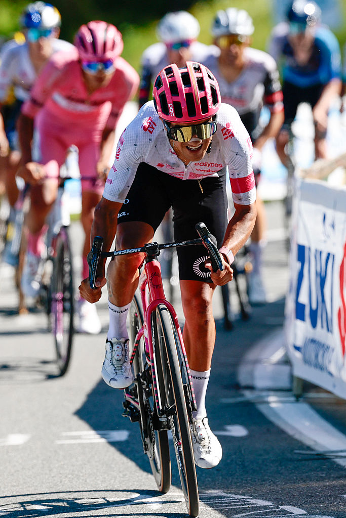 EF Education - EasyPost's Ecuadorian rider Richard Carapaz rides in the breakaway in the ascent of Col De Joux (Joux Pass) during the 19th stage of the 108th Giro d'Italia cycling race of 166kms from Biella to Champoluc on May 30, 2025. (Photo by Luca Bettini / AFP)