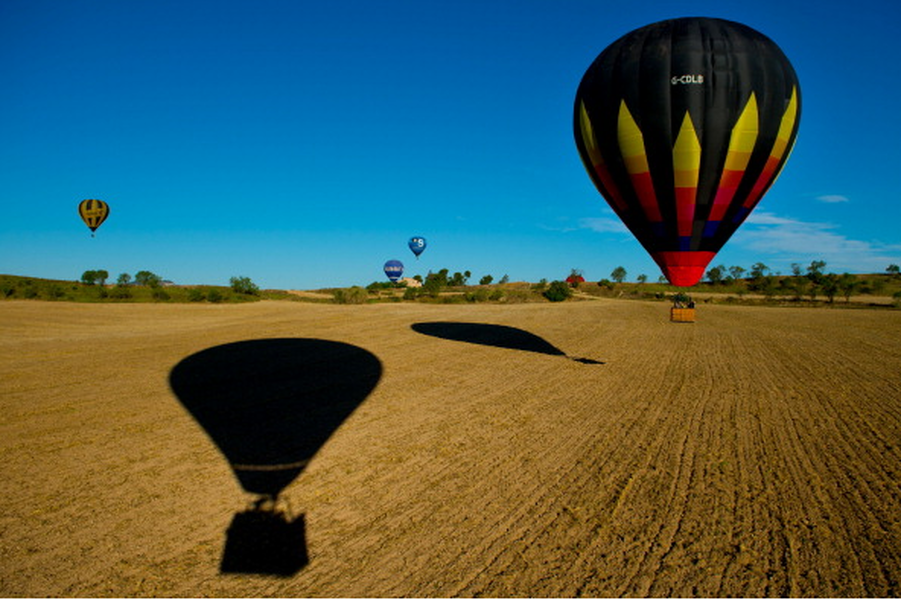 Take a look at these gorgeous hot air balloons at the European Balloon Festival