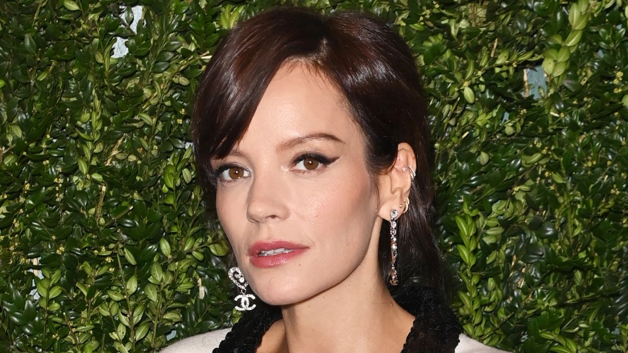 Singer Lily Allen Says Having Kids &quot;Totally Ruined&quot; Her Career