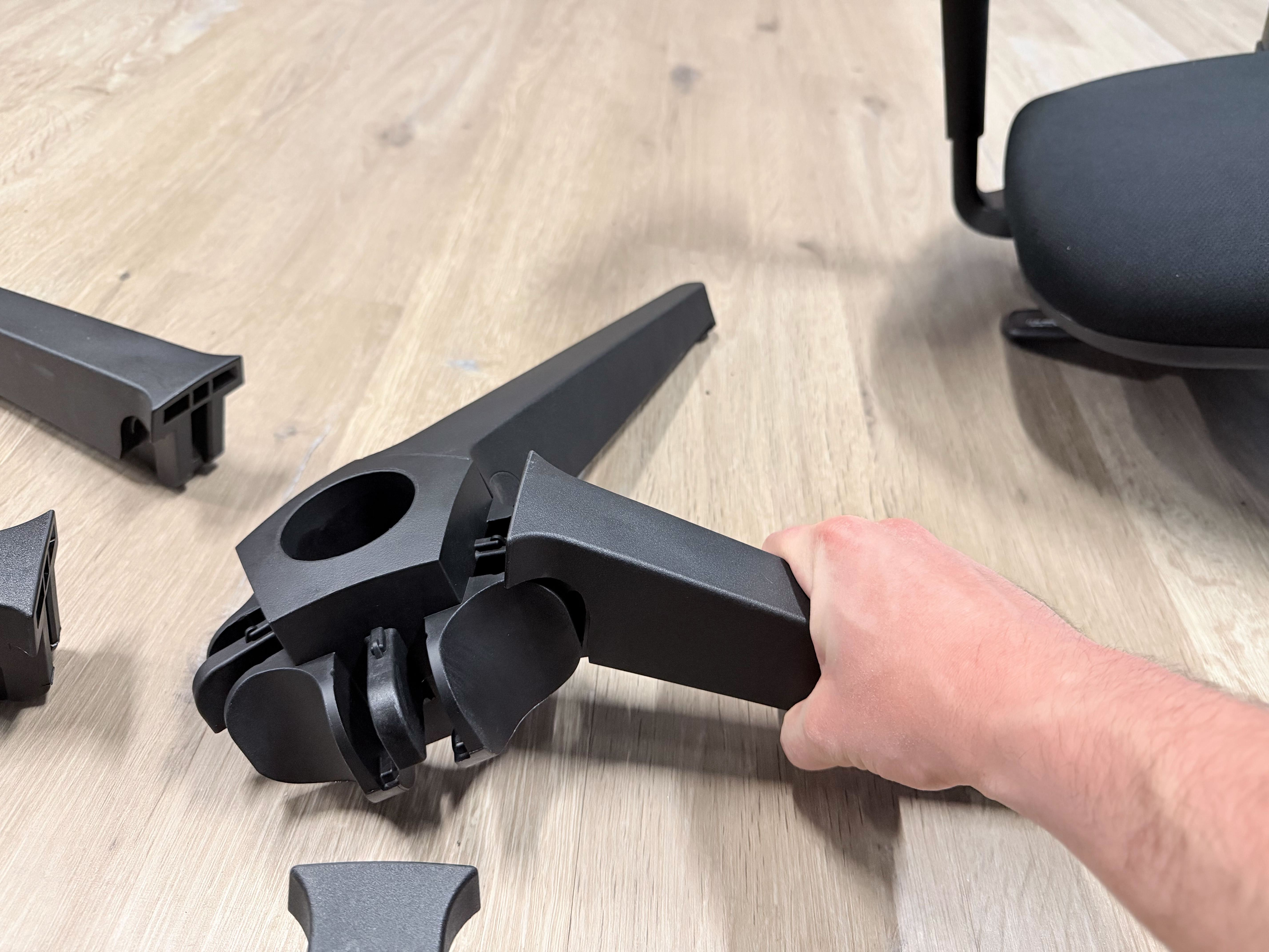 Construction process of the Boulies OP180 home office chair