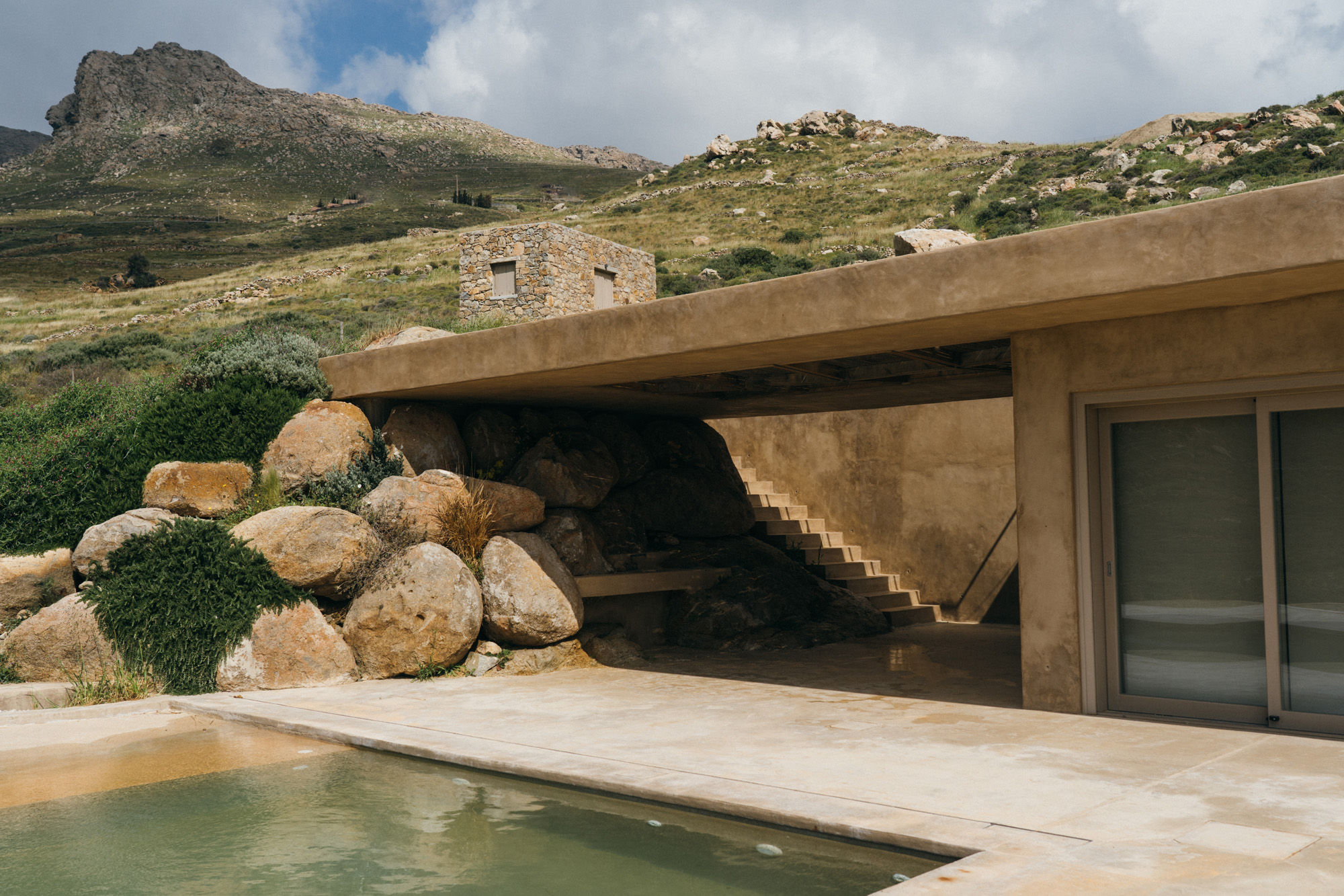 serifos greece travel guide