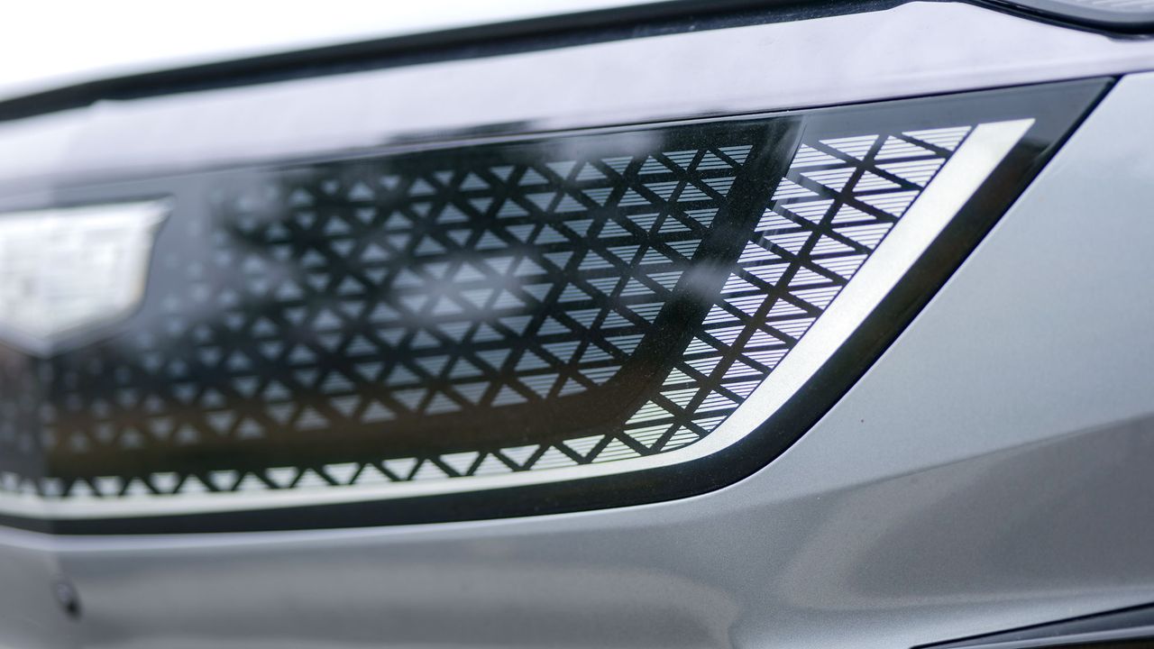 2025 Cadillac Optiq Sport 2 test drive.