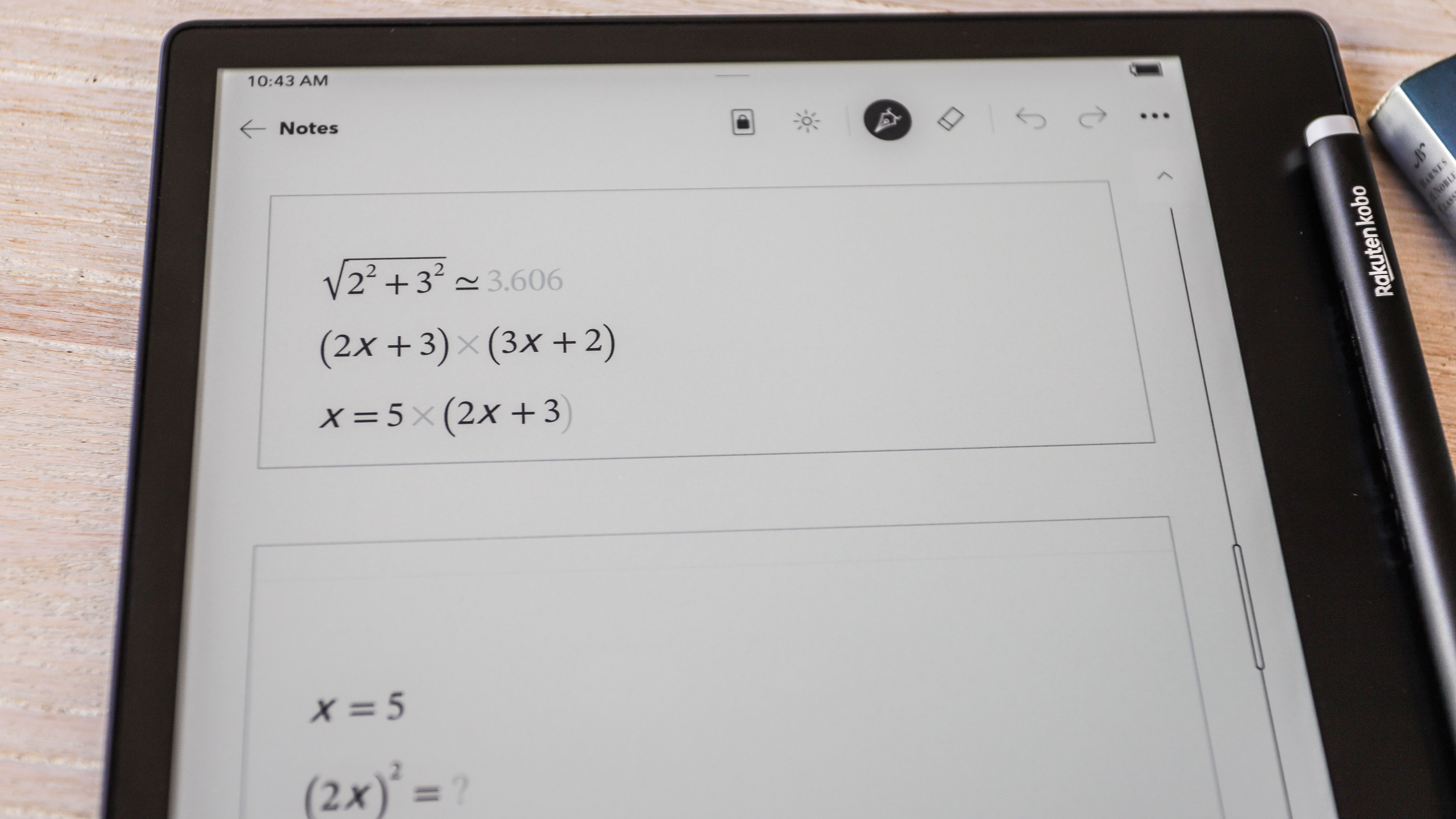 Fórmulas matemáticas em um notebook avançado no Kobo Elipsa 2E