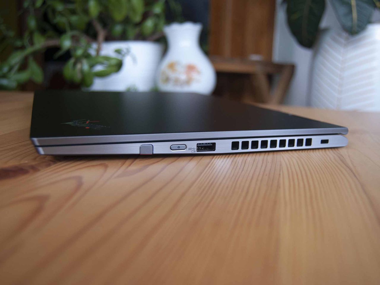Lenovo ThinkPad X1 Yoga (Gen 5)