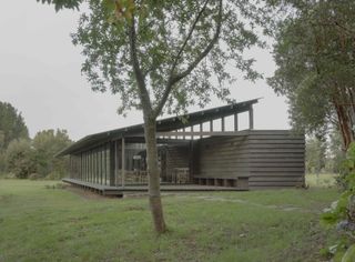 Casa Puerto Nuevo in Chile by Lezaeta Lavanchy and Tomás Tironi