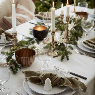 dinning table christmas decor with candle