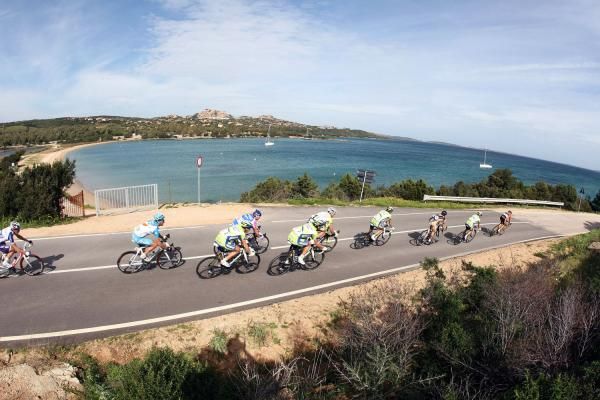Beautiful conditions greeted the peloton today