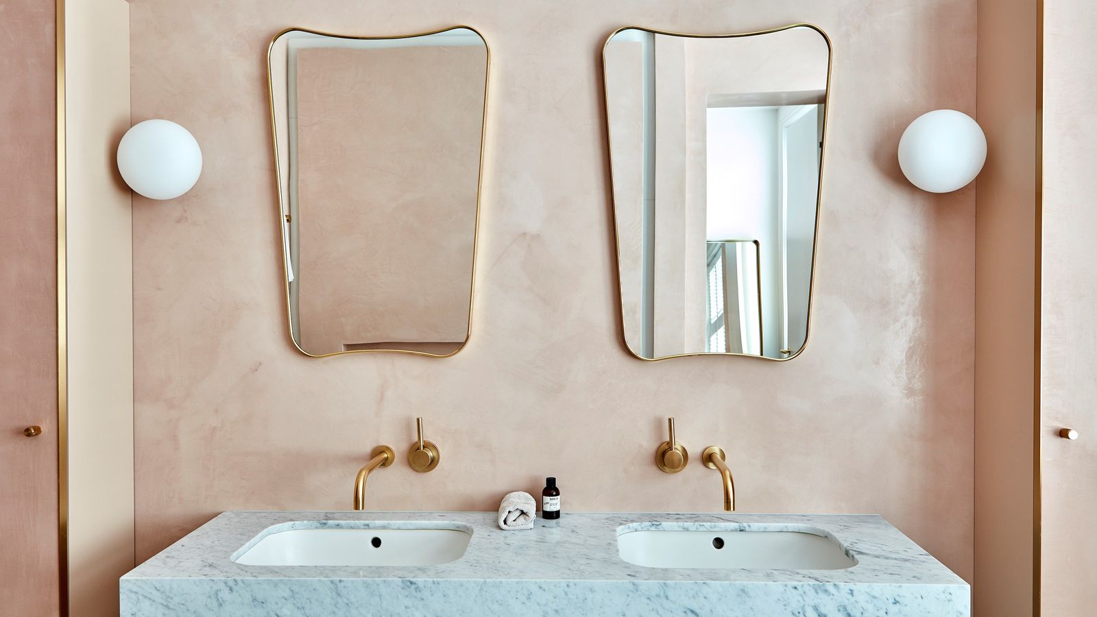 These textured bathroom wall ideas bring a spa-like luxury | Livingetc