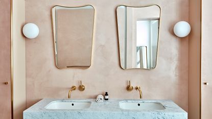 Best Bathroom Walls: Everything You Need to Know