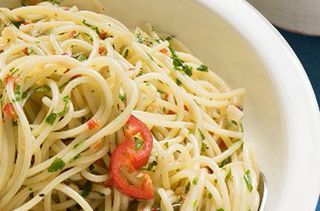 15. Spaghetti with chilli and herbs