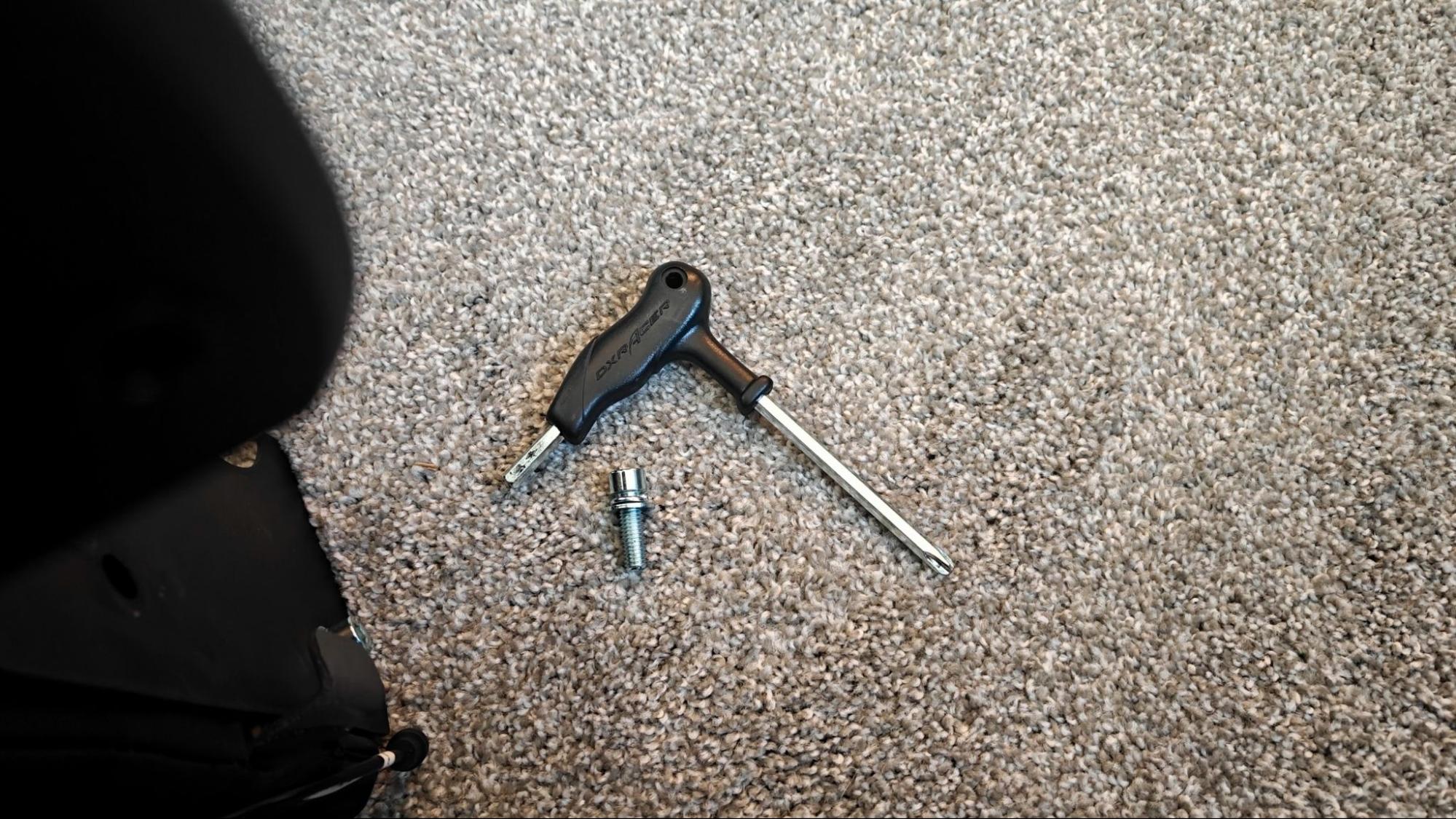 DXRacer Martian Pro Red Triangle