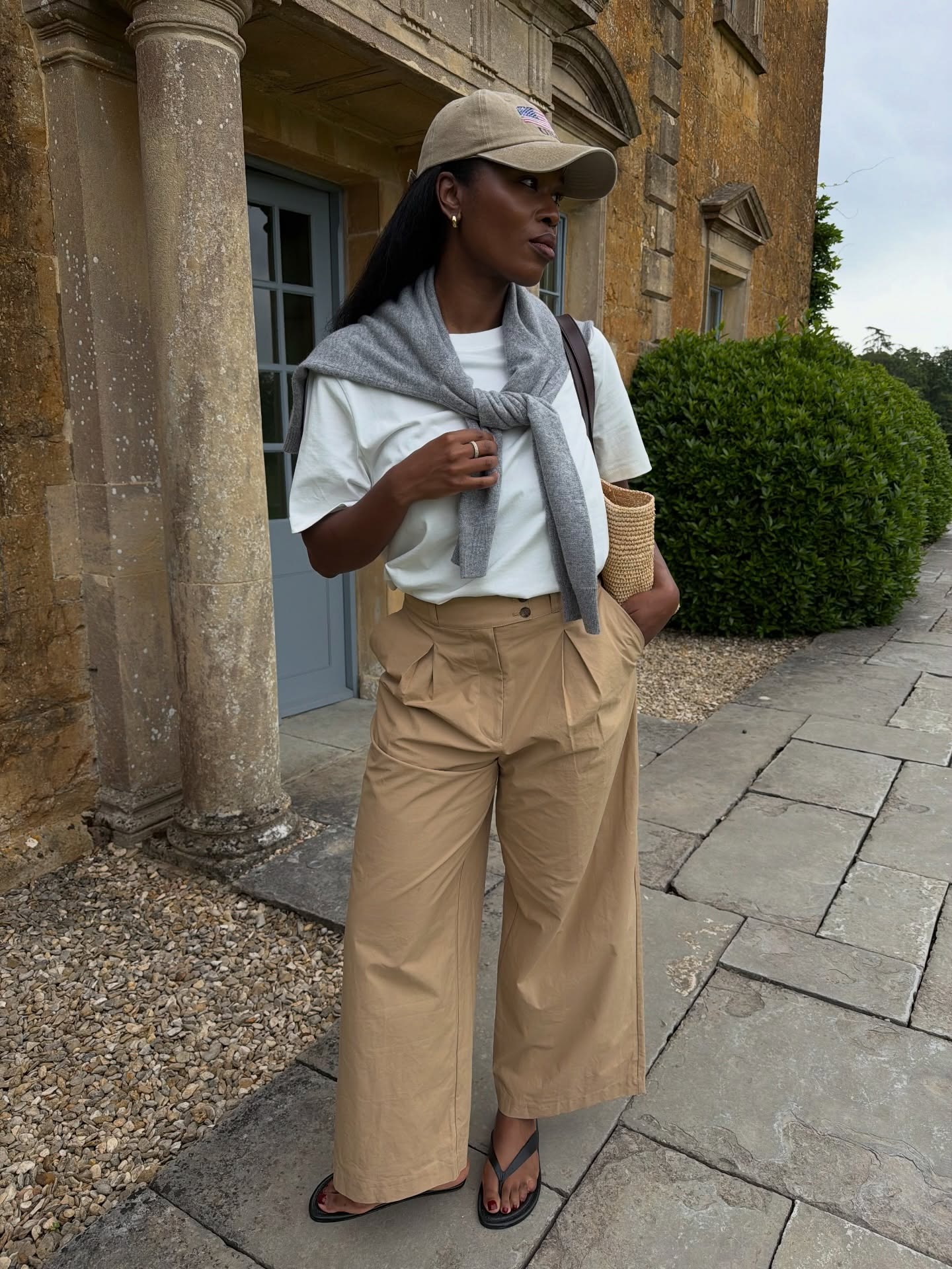 Influencer wearing chino pants
