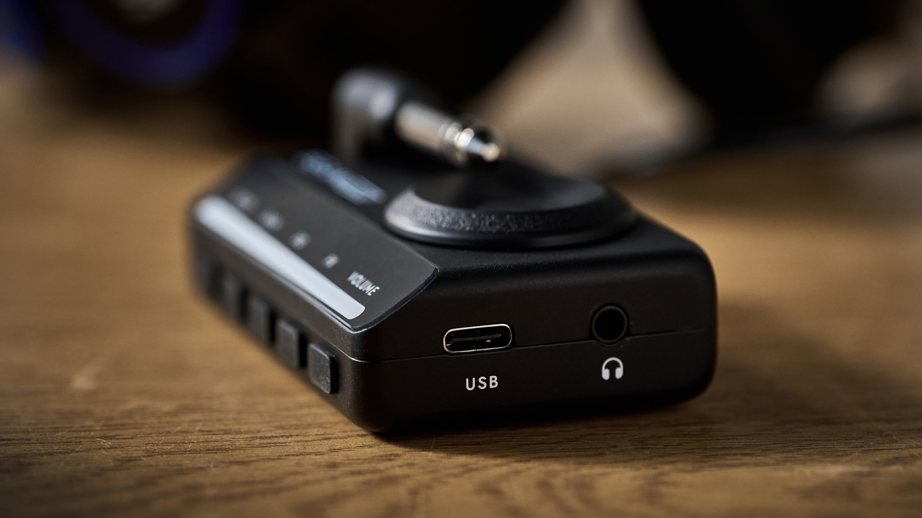 Close up of the USB-C and headphone output of the Blackstar Beam Solo guitar headphone amp