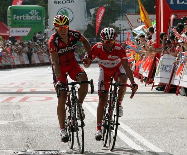 Philippe Gilbert and Joaquim Rodriguez shake hands after a job well done