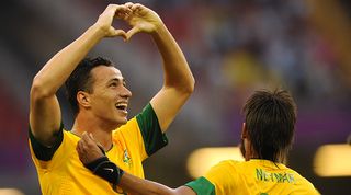 leandro damiao tottenham