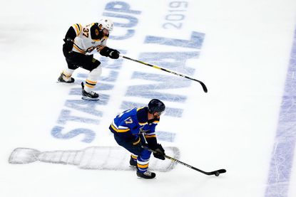 The Boston Bruins defeated the St. Louis Blues 5-1 on Sunday.