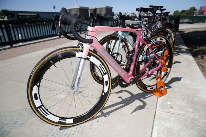 'Classic Cruiser' is a 52cm frame ridden by Evan Huffman. Anna's design comes from her love of pink, rainbows, bunnies and princesses, resulting in colours that wouldn't look out of place on a 1950s Californian classic cruiser
