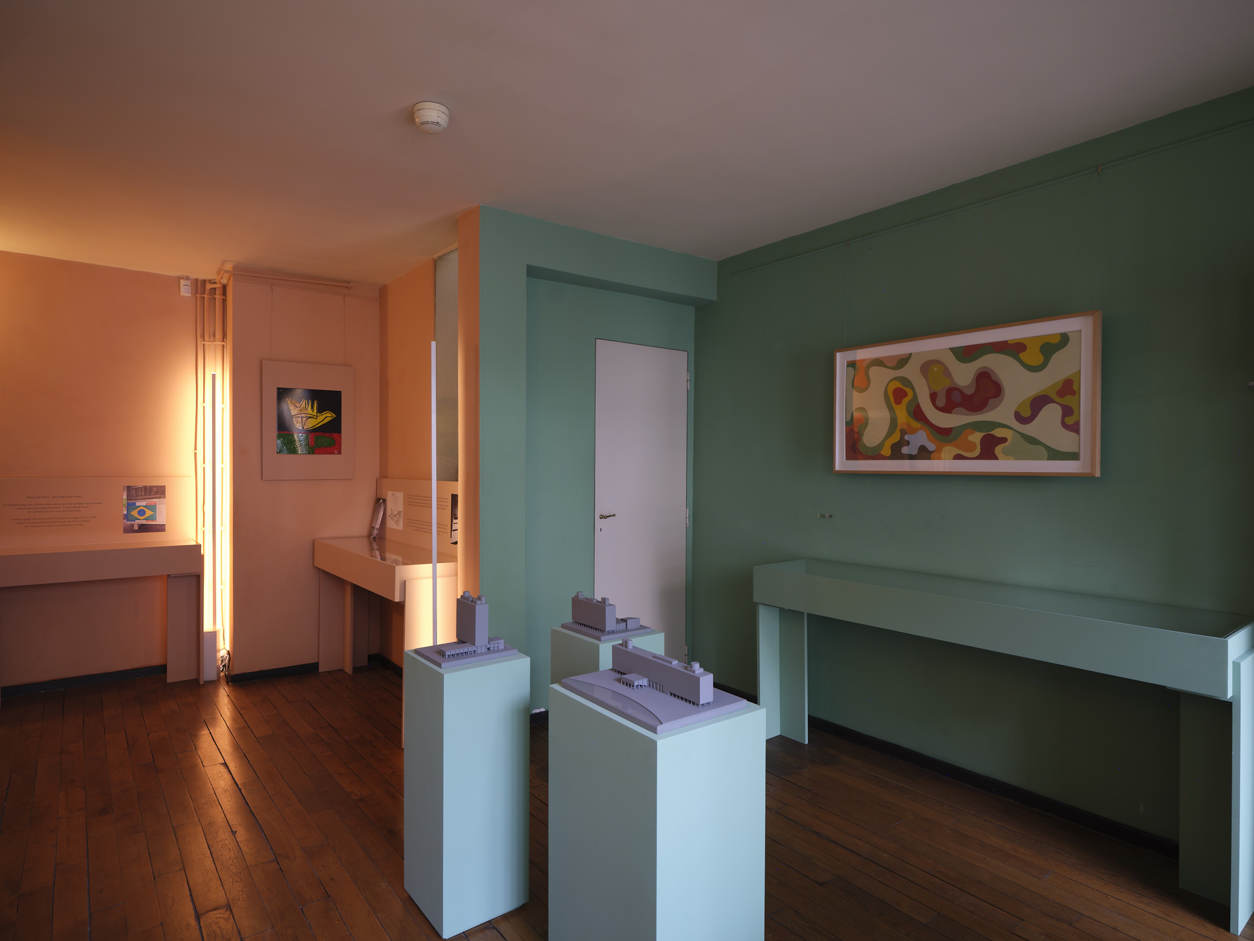 aberto exhibition of brazilian artists in paris