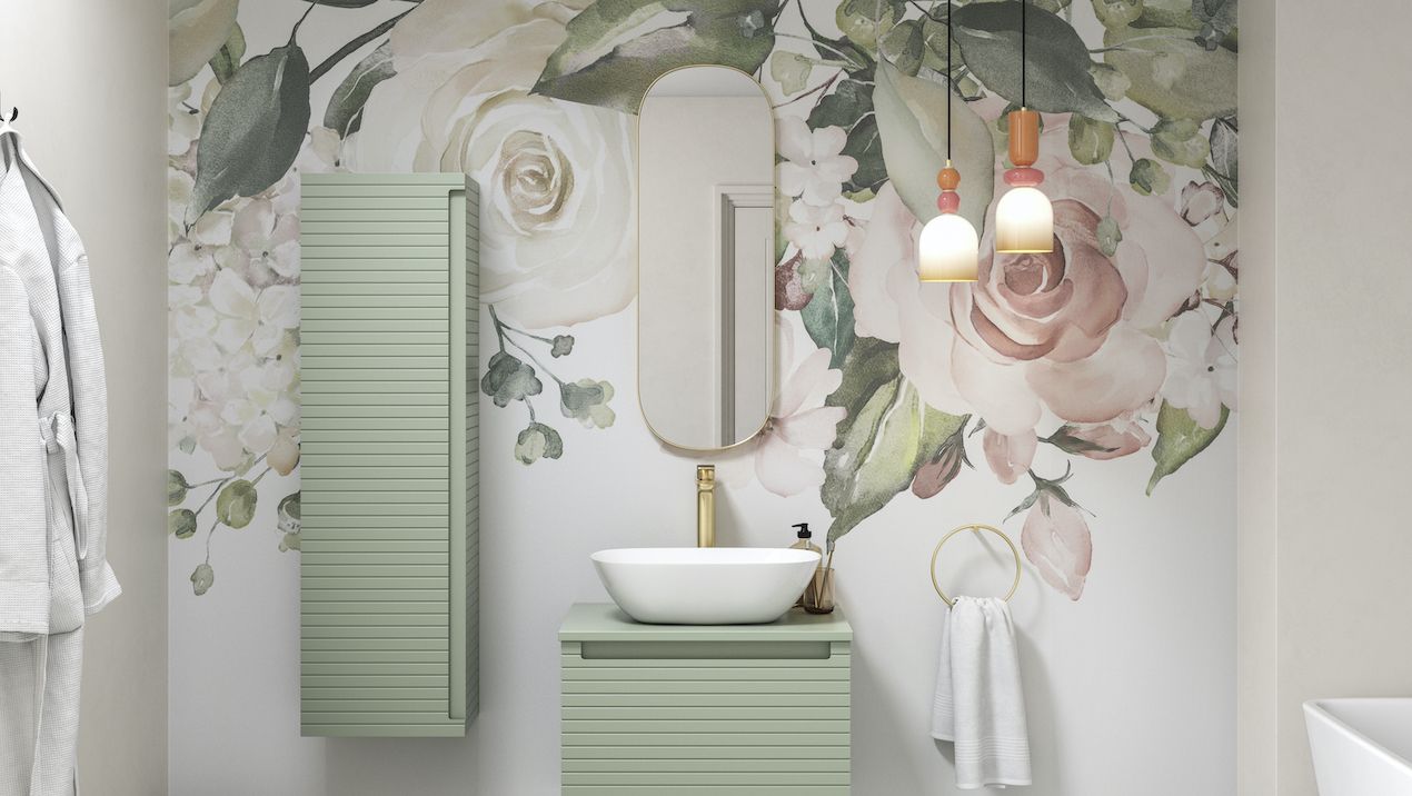 floral bathroom with lights