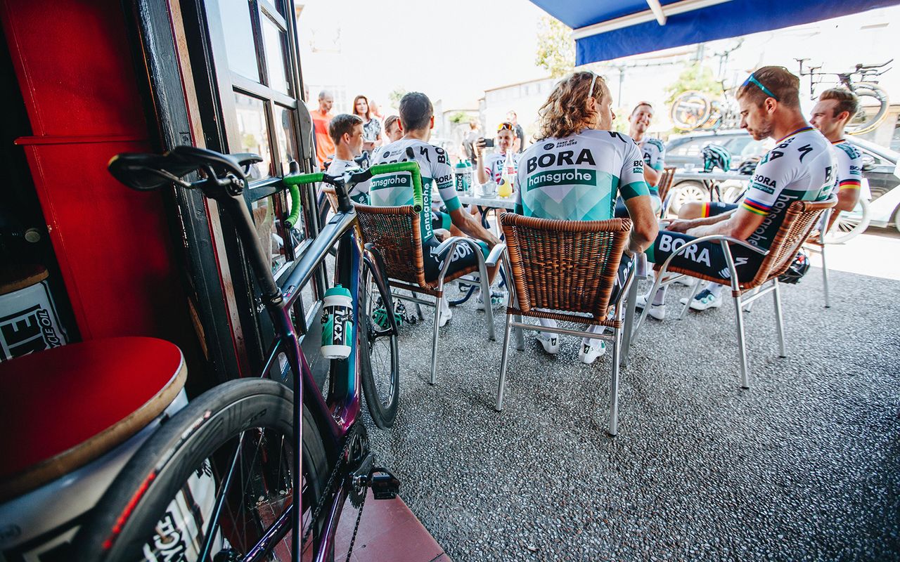 Peter Sagan's Specialized Creo inside the coffee shop