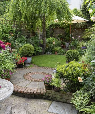 Garden makeover: a dull plot gets a new look with simple landscaping ...