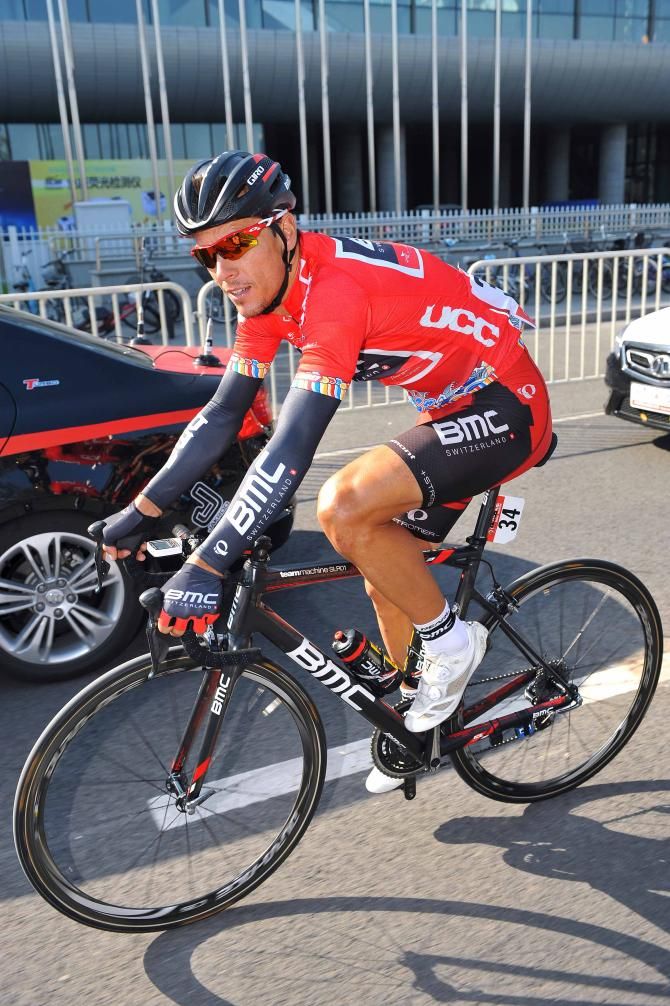 Philippe Gilbert looking comfortable in red