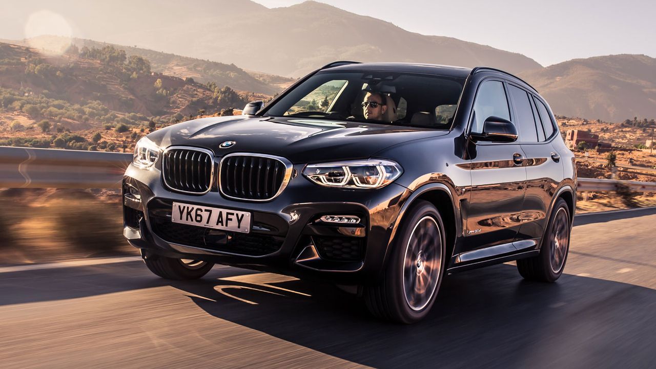 171117-bmw-x3-exterior-top.jpg