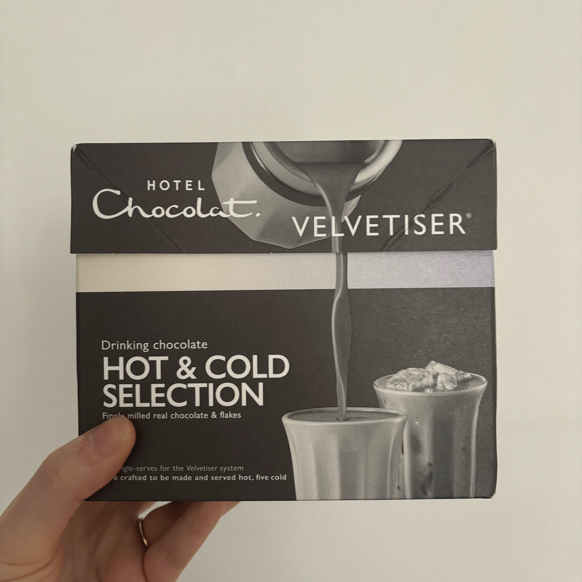 Box of velvetiser hot and cold drink sachets