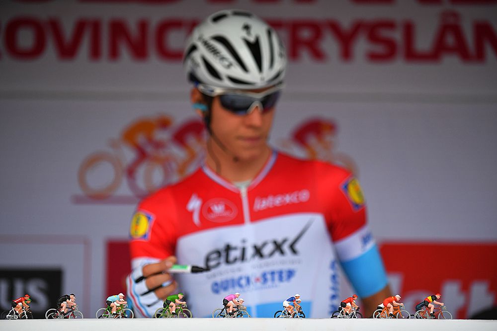 Etixx-QuickStep singing in at the Eneco Tour opener