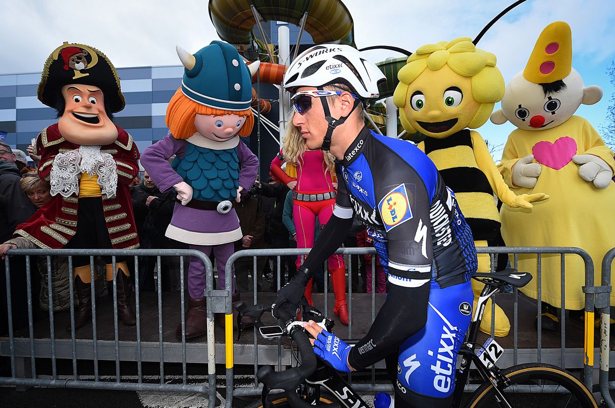 Marcel Kittel (Etixx-Quick Step) with some characters in dress up